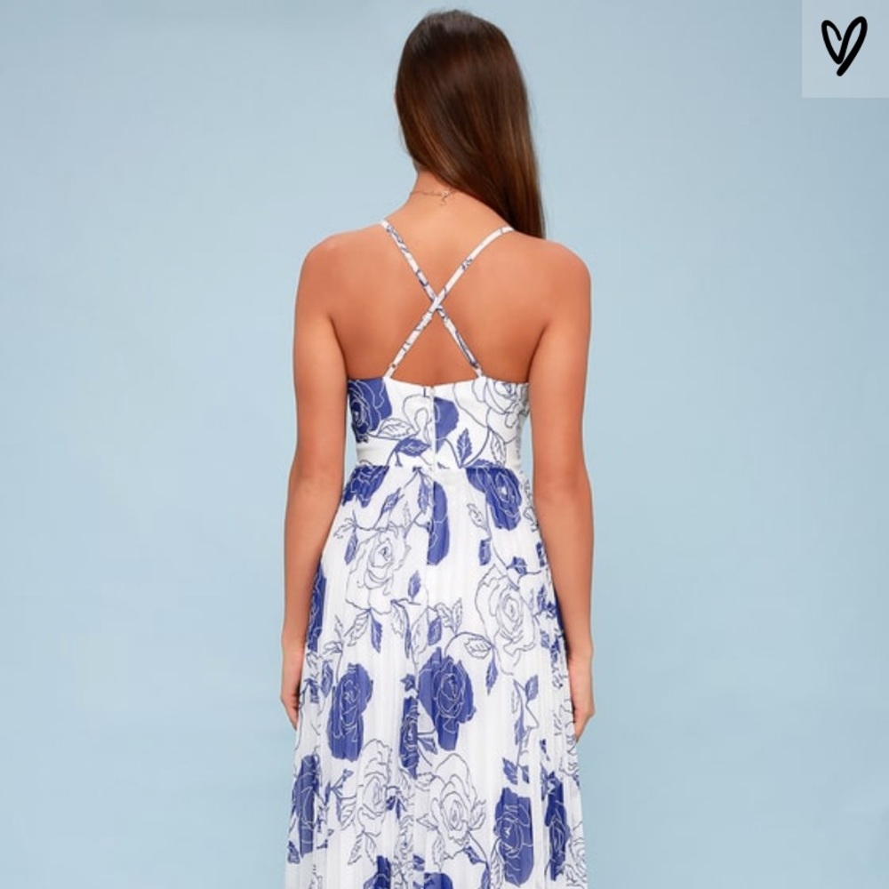 Dress - Picture 3 of 7